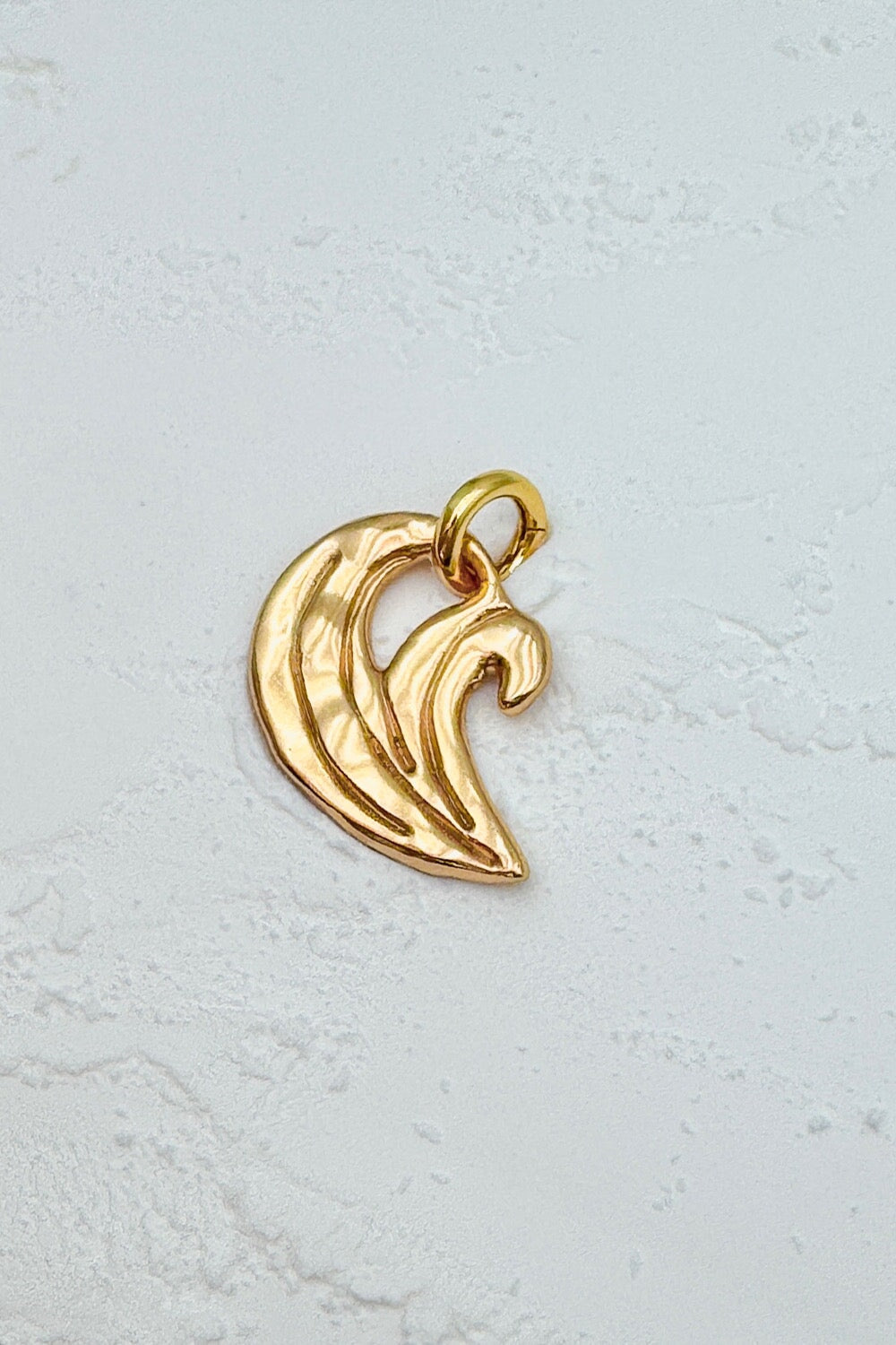 Wave Pendant - Aquarius