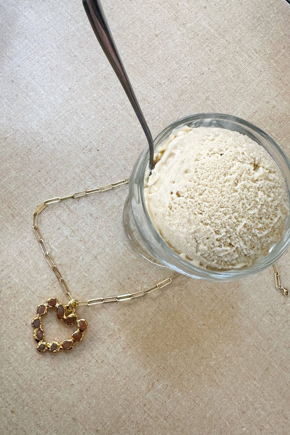 Carnelian Corazon Charm in Gold