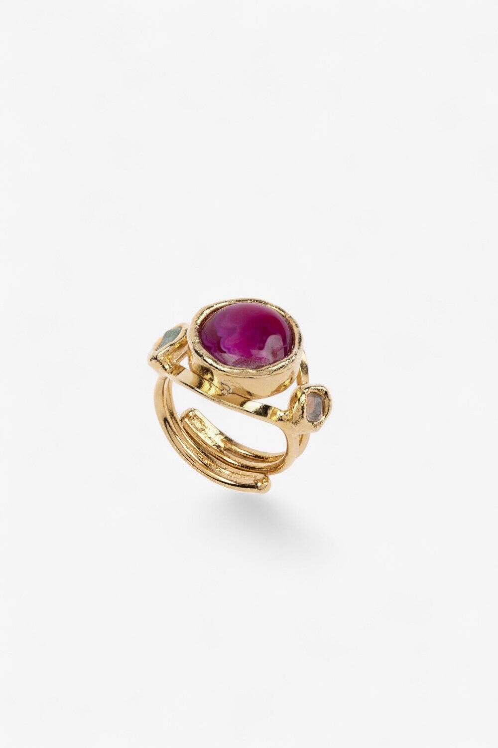 Crystal Protection Ring in Gold