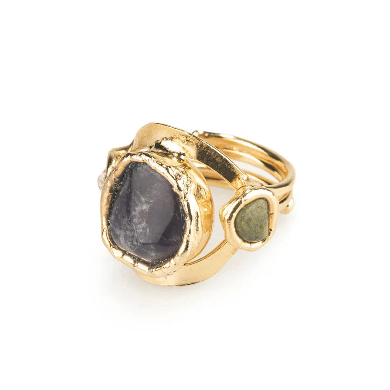 Crystal Protection Ring in Gold