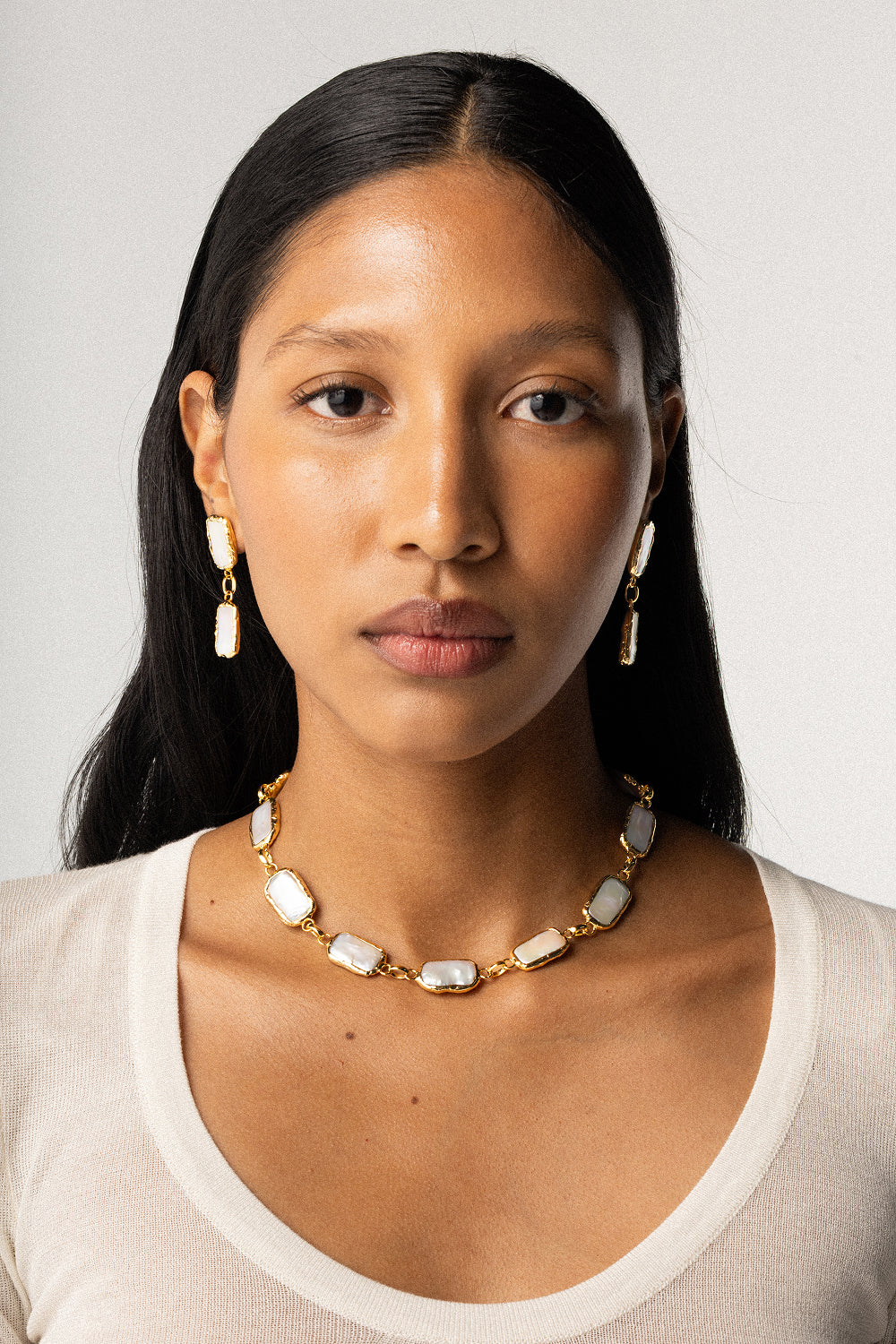 Mermaid Pearl Necklace in Gold