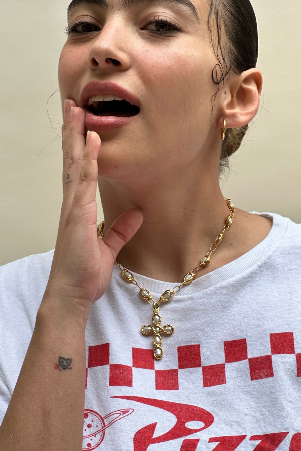 Grande Pearl Cross Charm in Gold