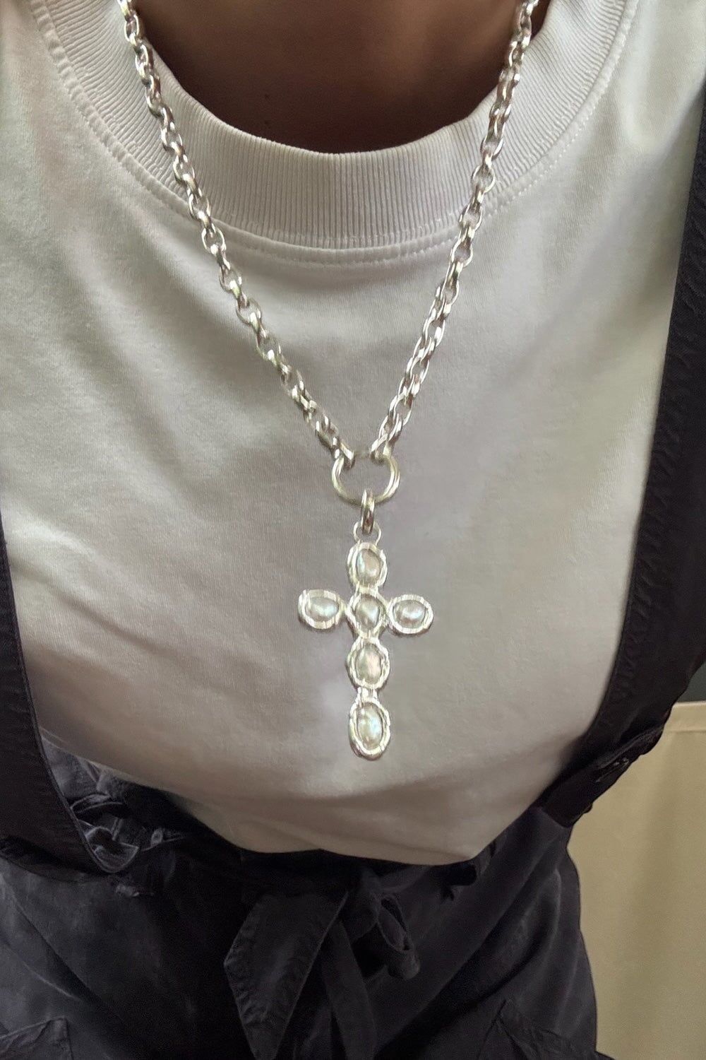 Grande Pearl Cross Charm in Silver