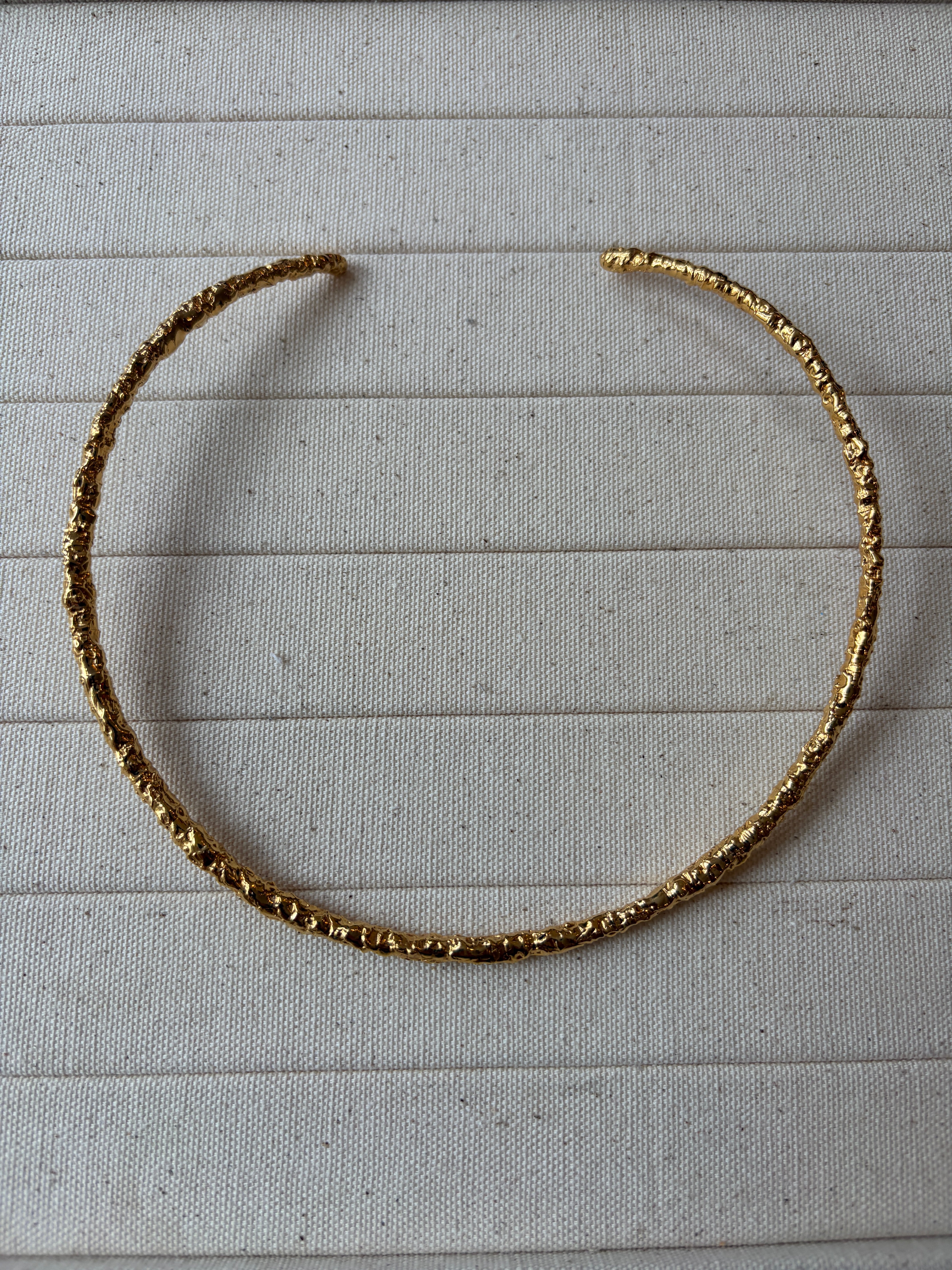 Molten Choker Gold