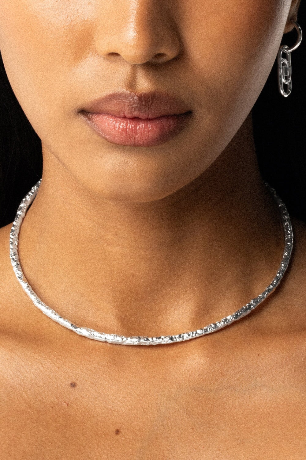 Molten Choker in Silver