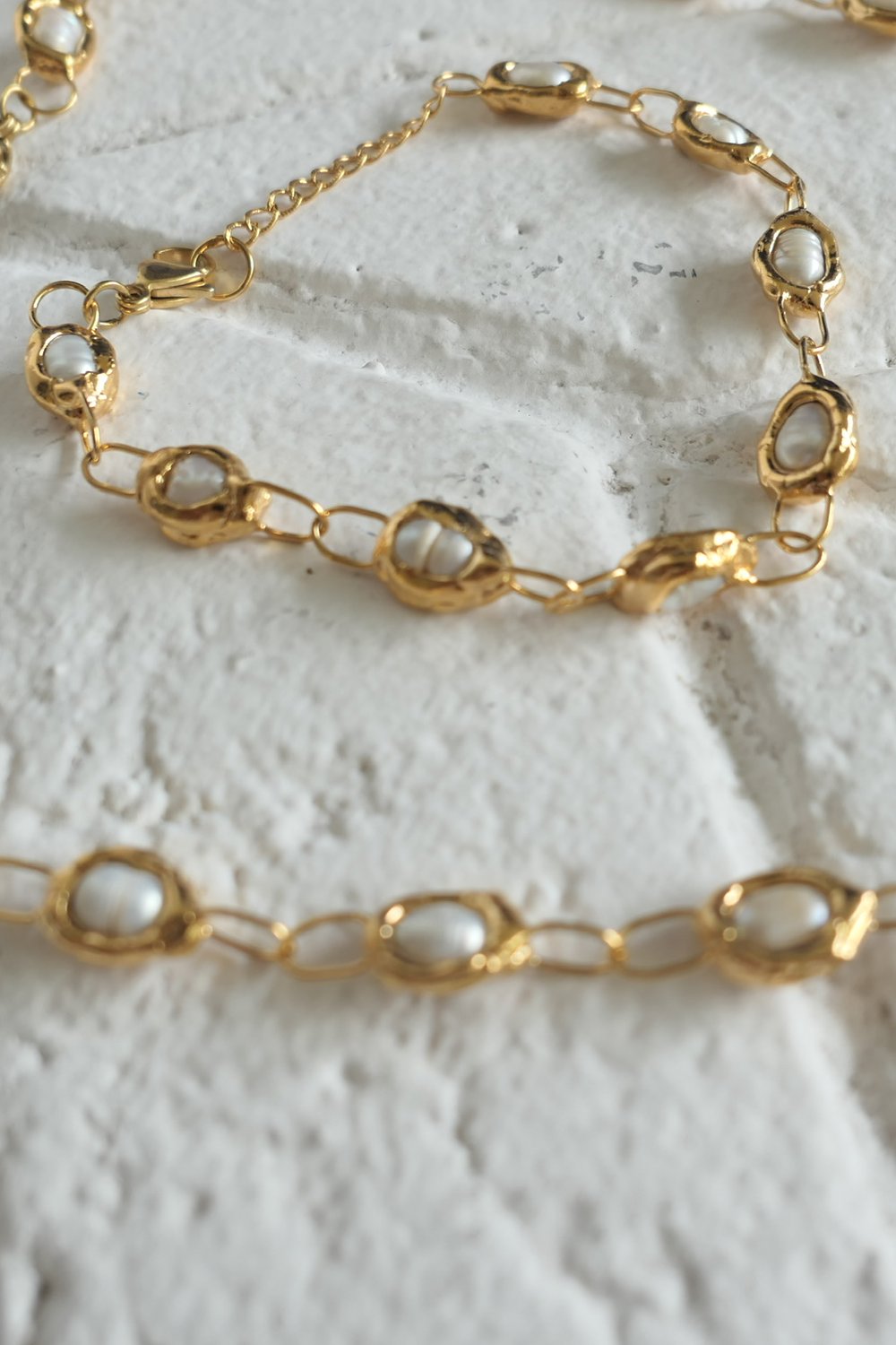 Pearl Chain Bracelet in Gold