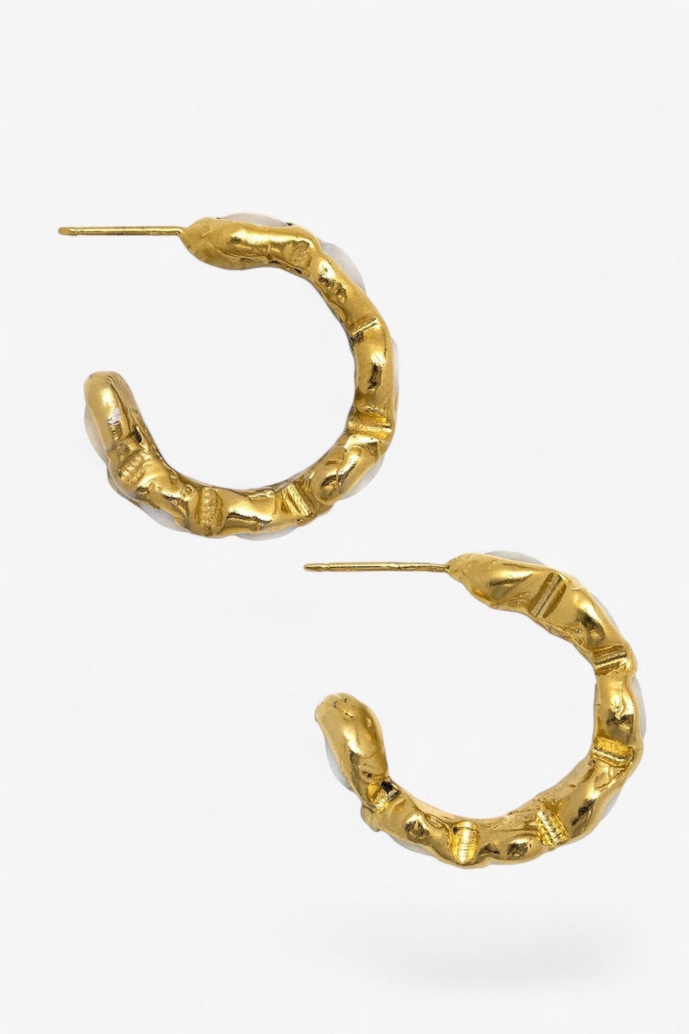 Pearl Hoops in Gold