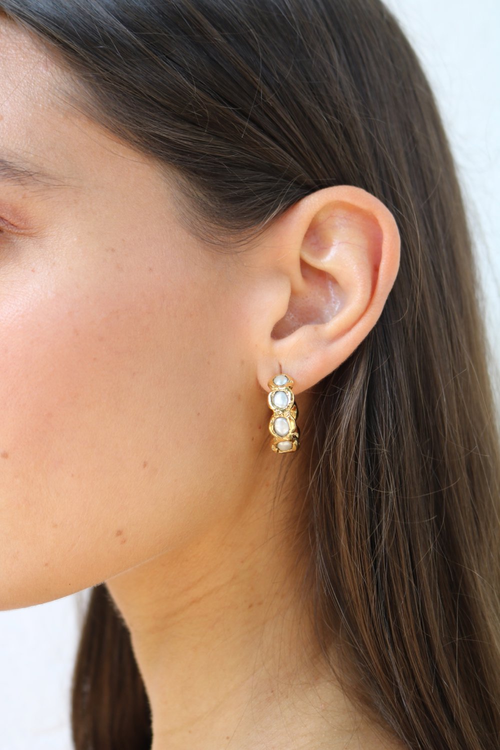 Pearl Hoops in Gold