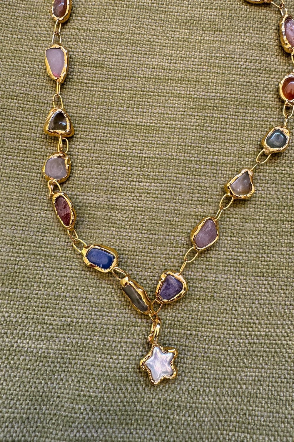 Pearl Star Charm in Gold