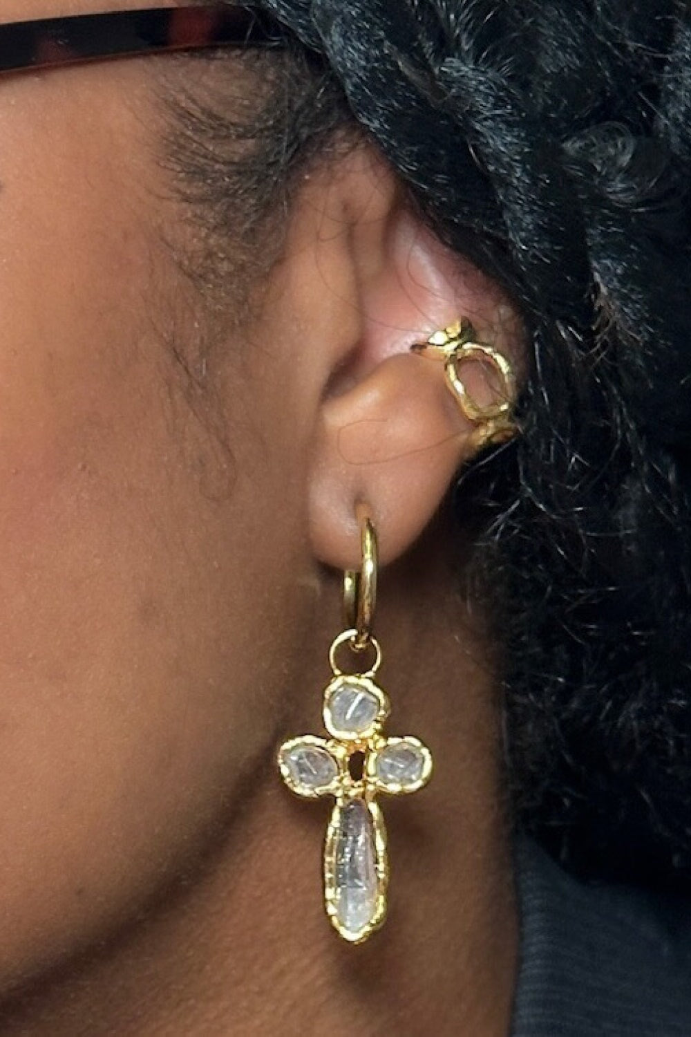 Pulpo Ear Cuff in Gold