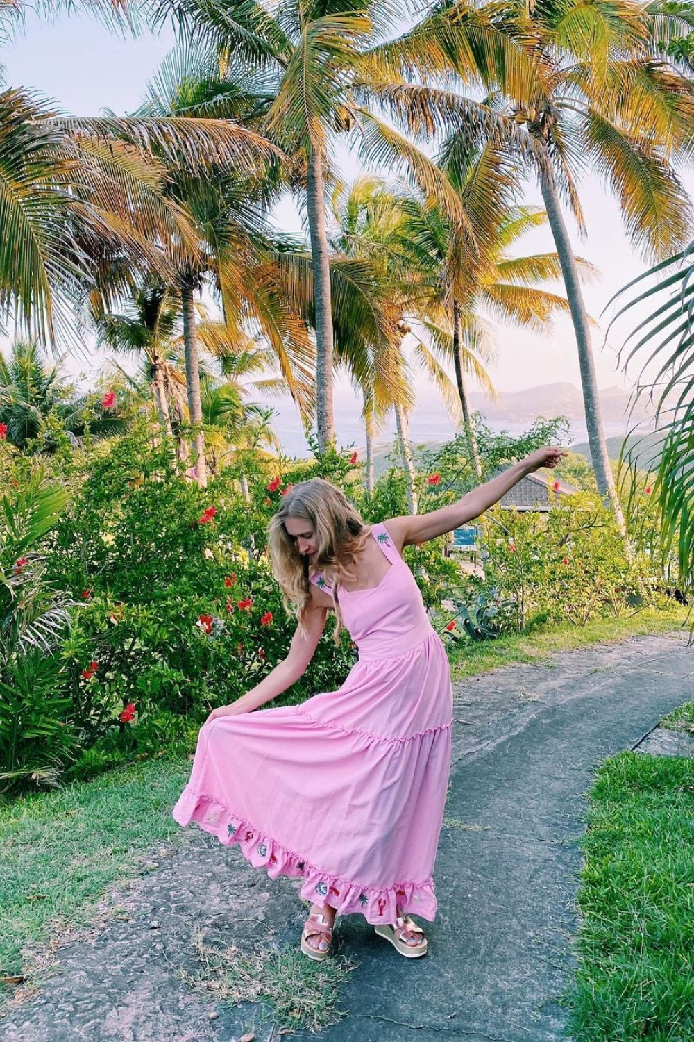 Salsa Dress in Rosita Linen Dress Tea & Tequila