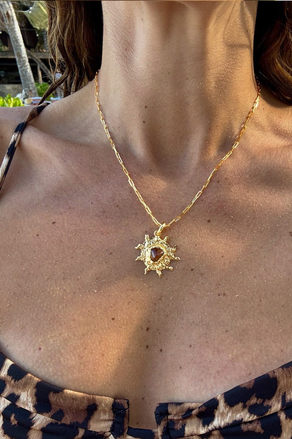 Solecita Pendant in Gold