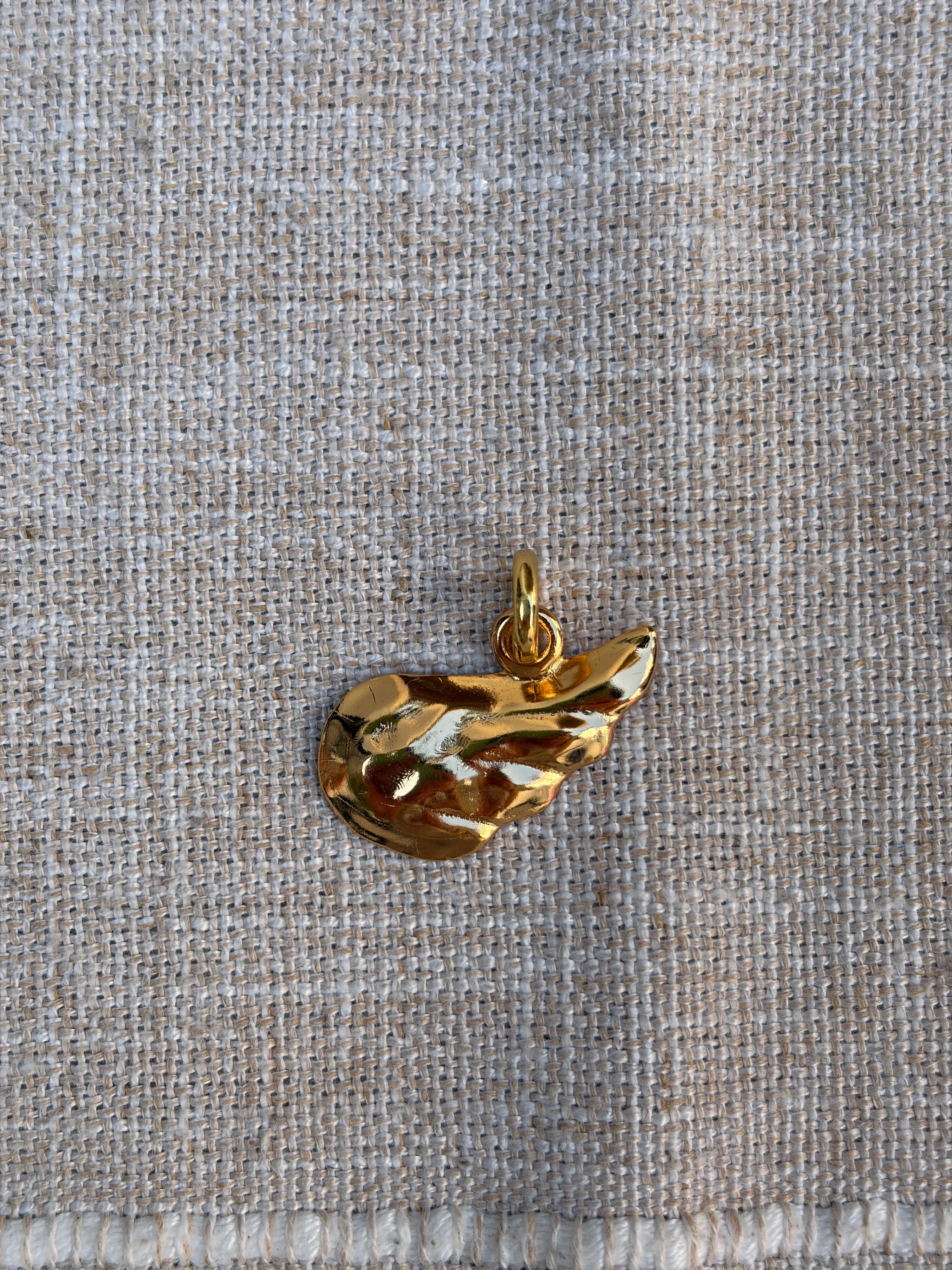 Wing Pendant Gold