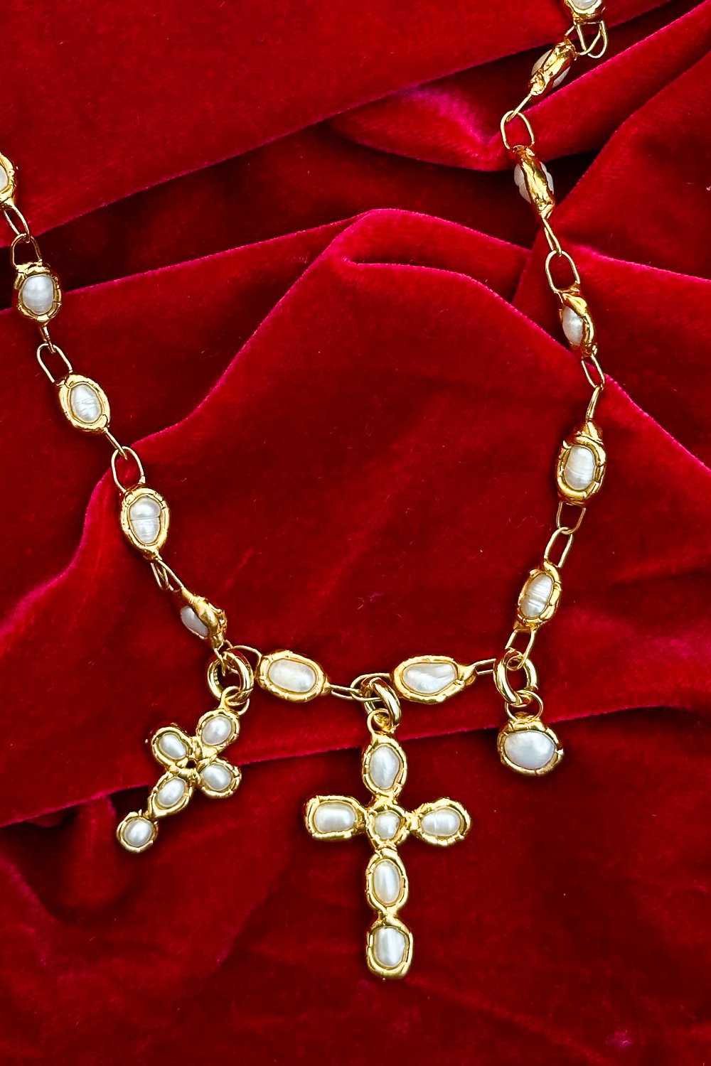 Pearl Charm in Gold