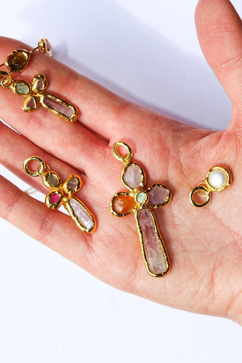 Pearl Charm in Gold