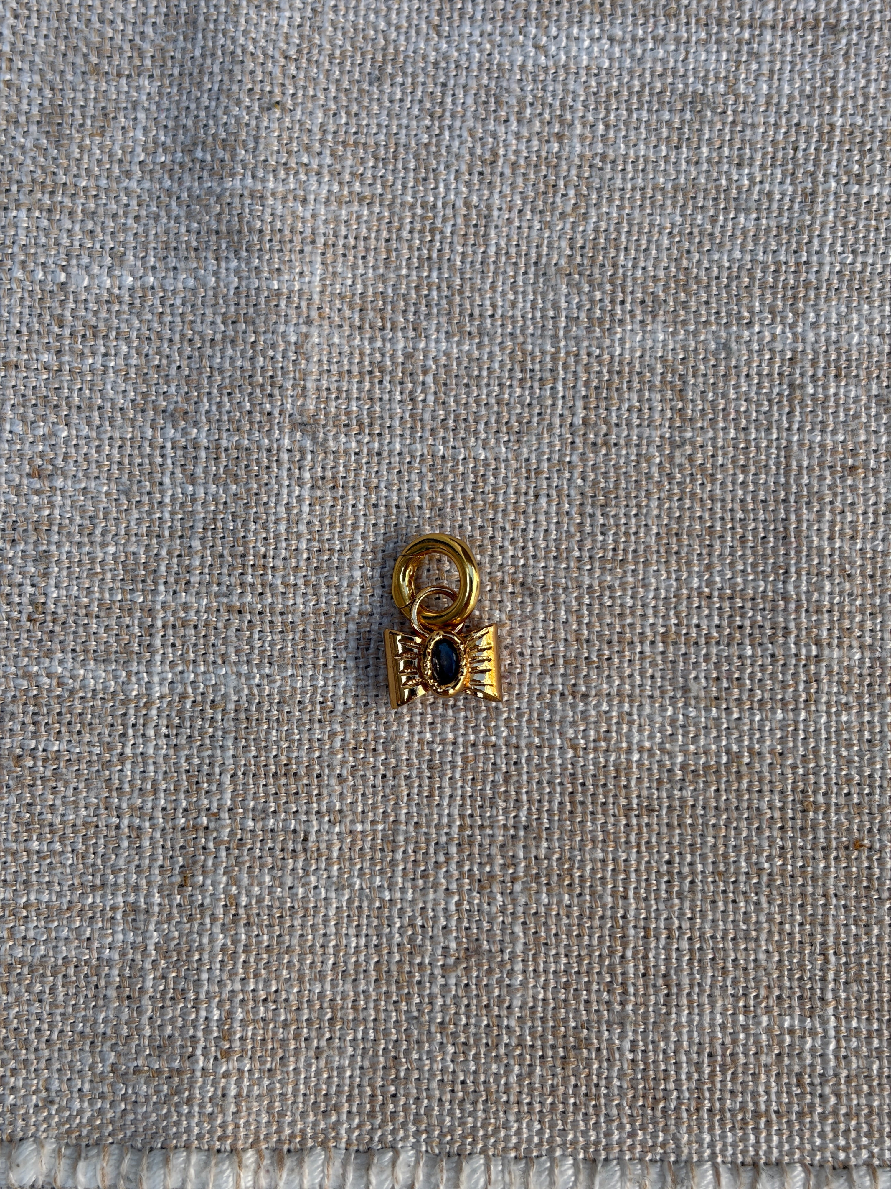 Bow Pendant