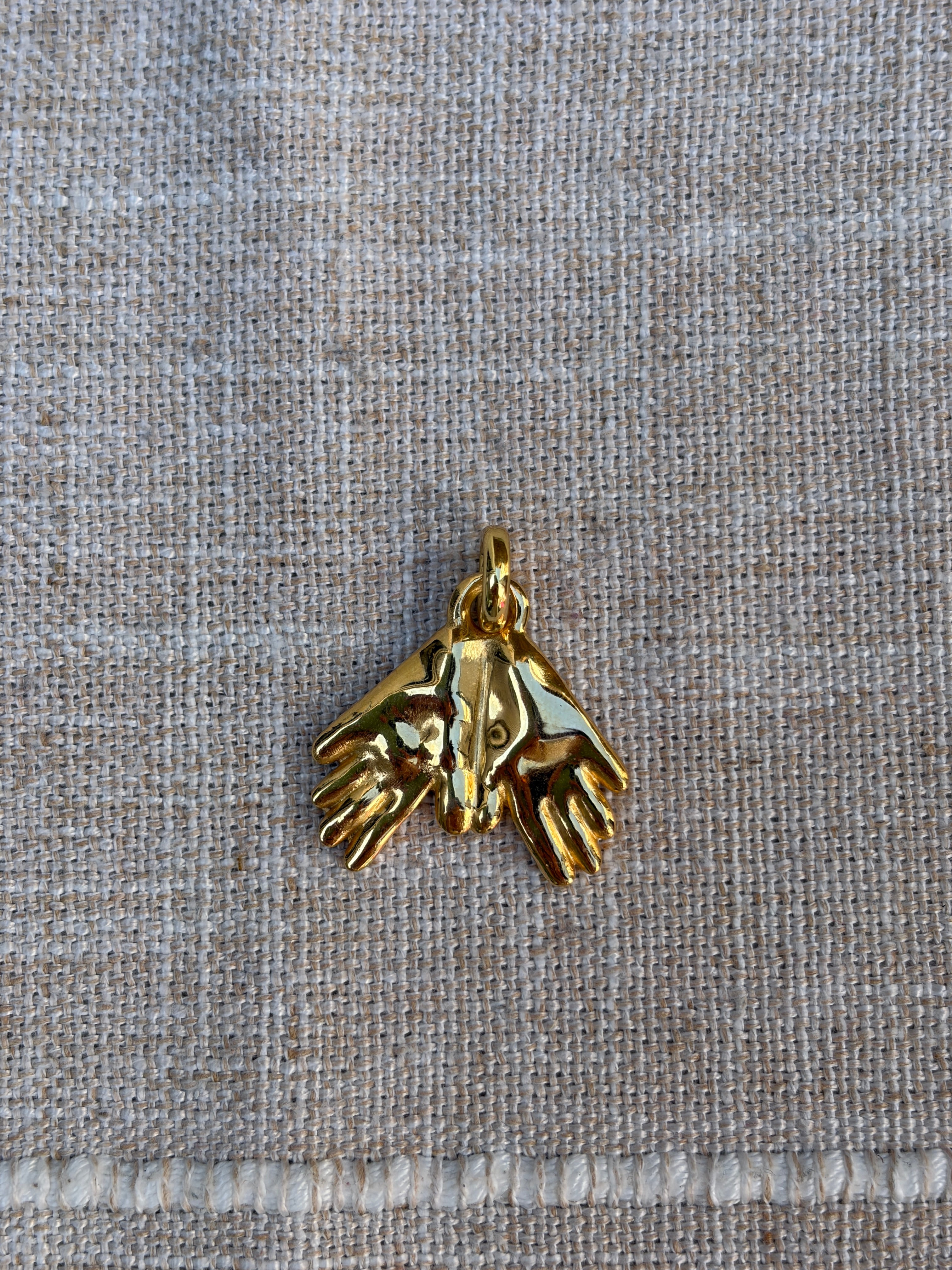 Hand Pendant