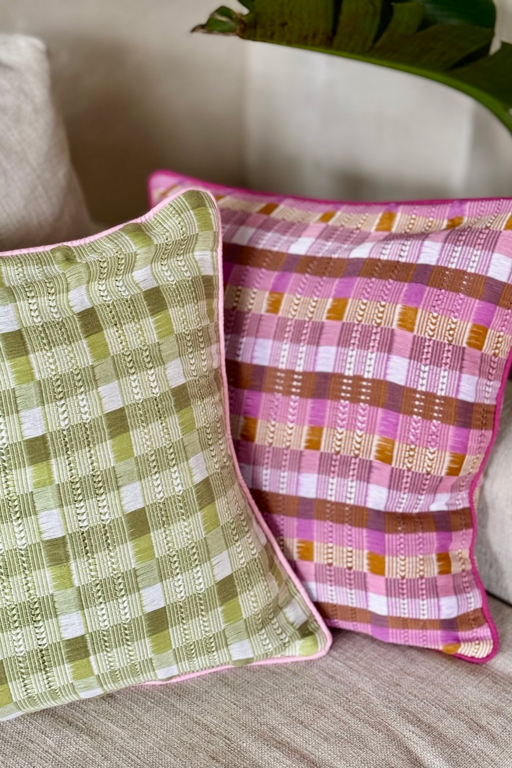 Manzana Cushion Cover