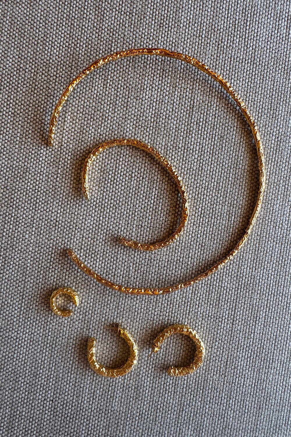 Molten Bar Bracelet in Gold