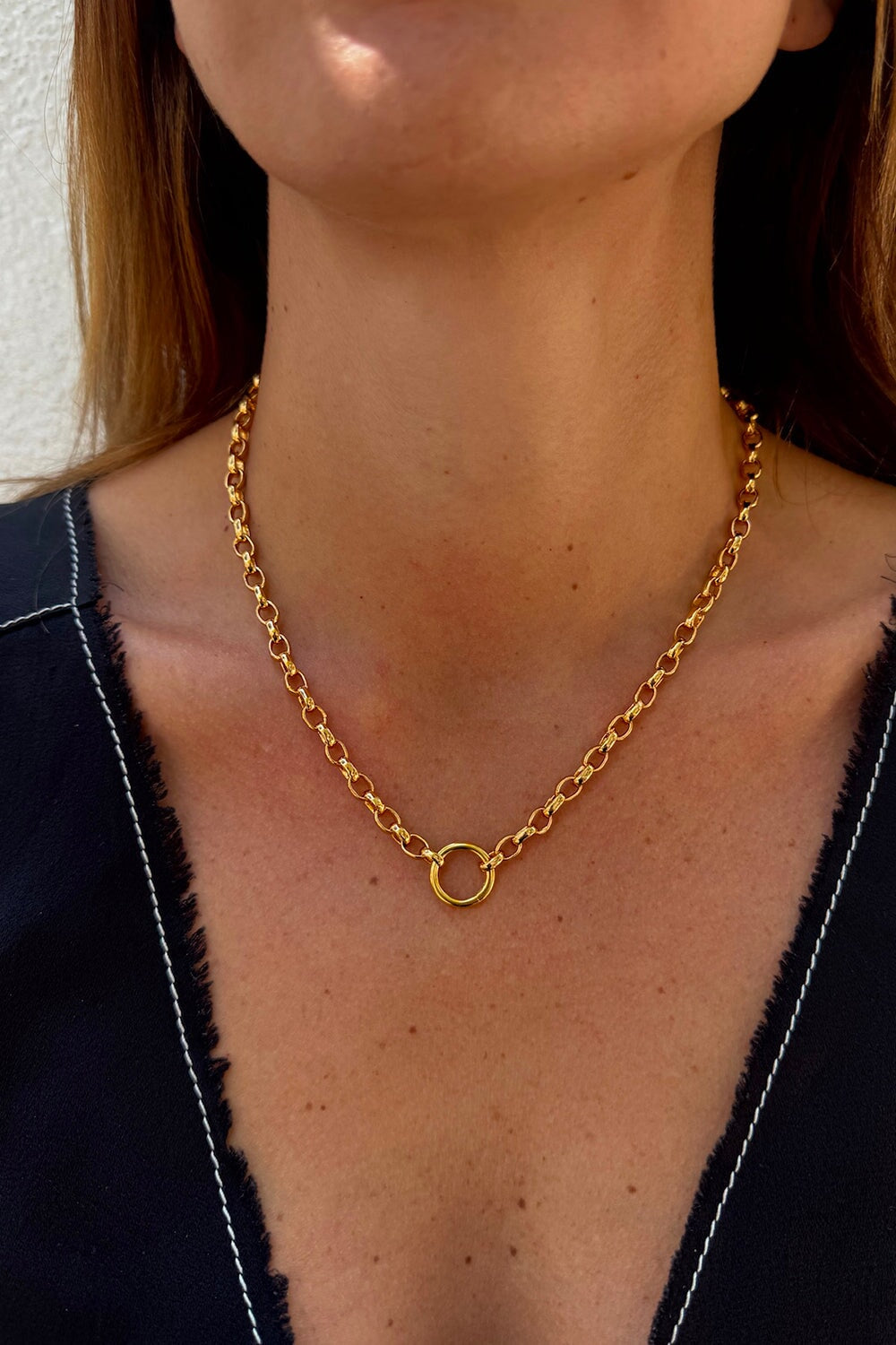 Oval Charm Loop Chain in Gold