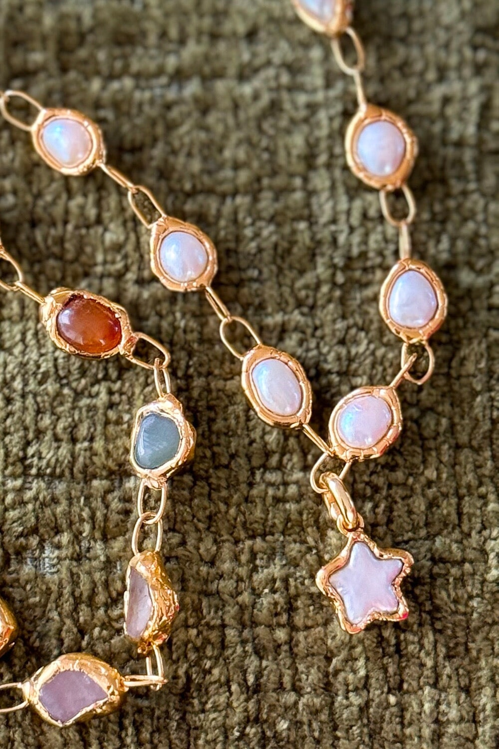 Pearl Star Charm in Gold