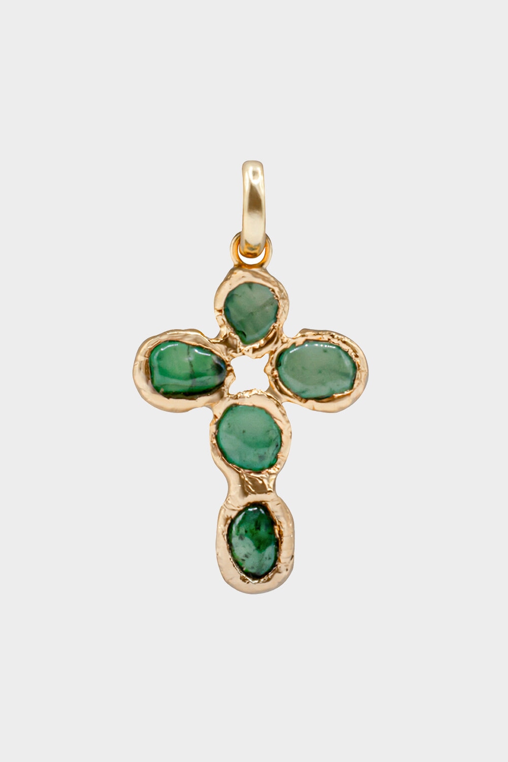Pequeña Jade Cross Charm in Gold