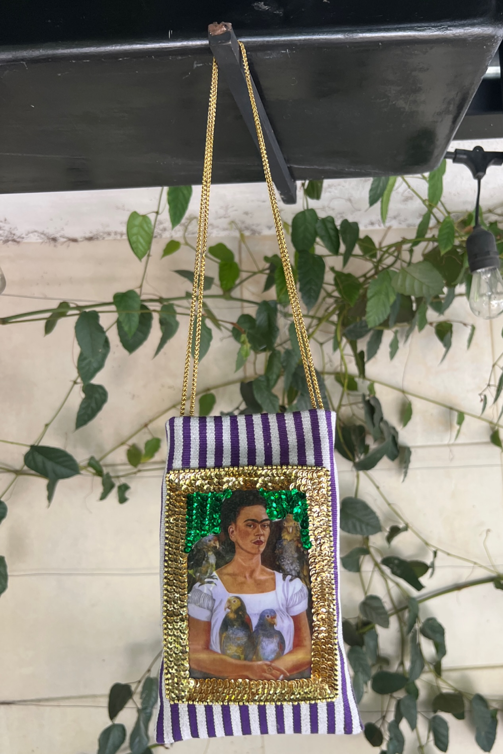 Frida Phone Bag 9 - Tea & Tequila